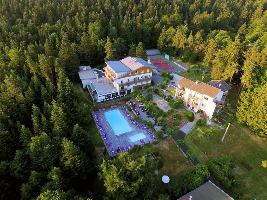 Logis Hotel Clair Matin Le Chambon-sur-Lignon Ngoại thất bức ảnh