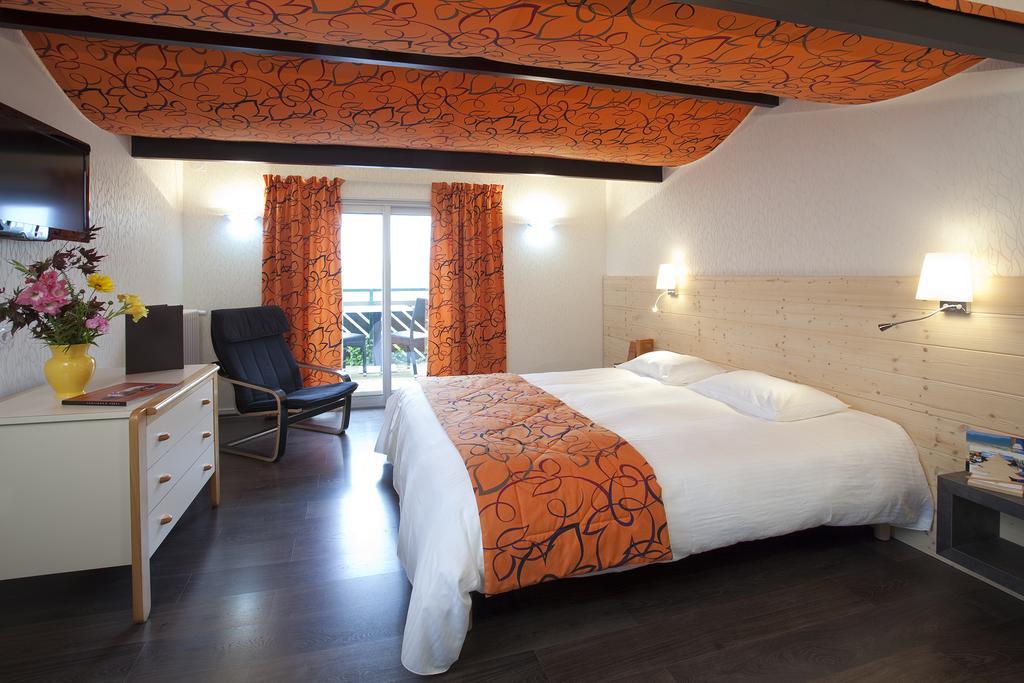 Logis Hotel Clair Matin Le Chambon-sur-Lignon Ngoại thất bức ảnh