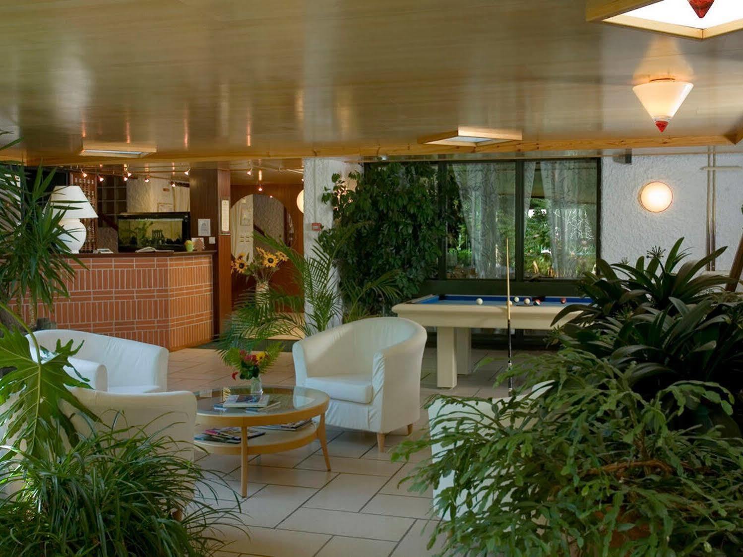 Logis Hotel Clair Matin Le Chambon-sur-Lignon Ngoại thất bức ảnh